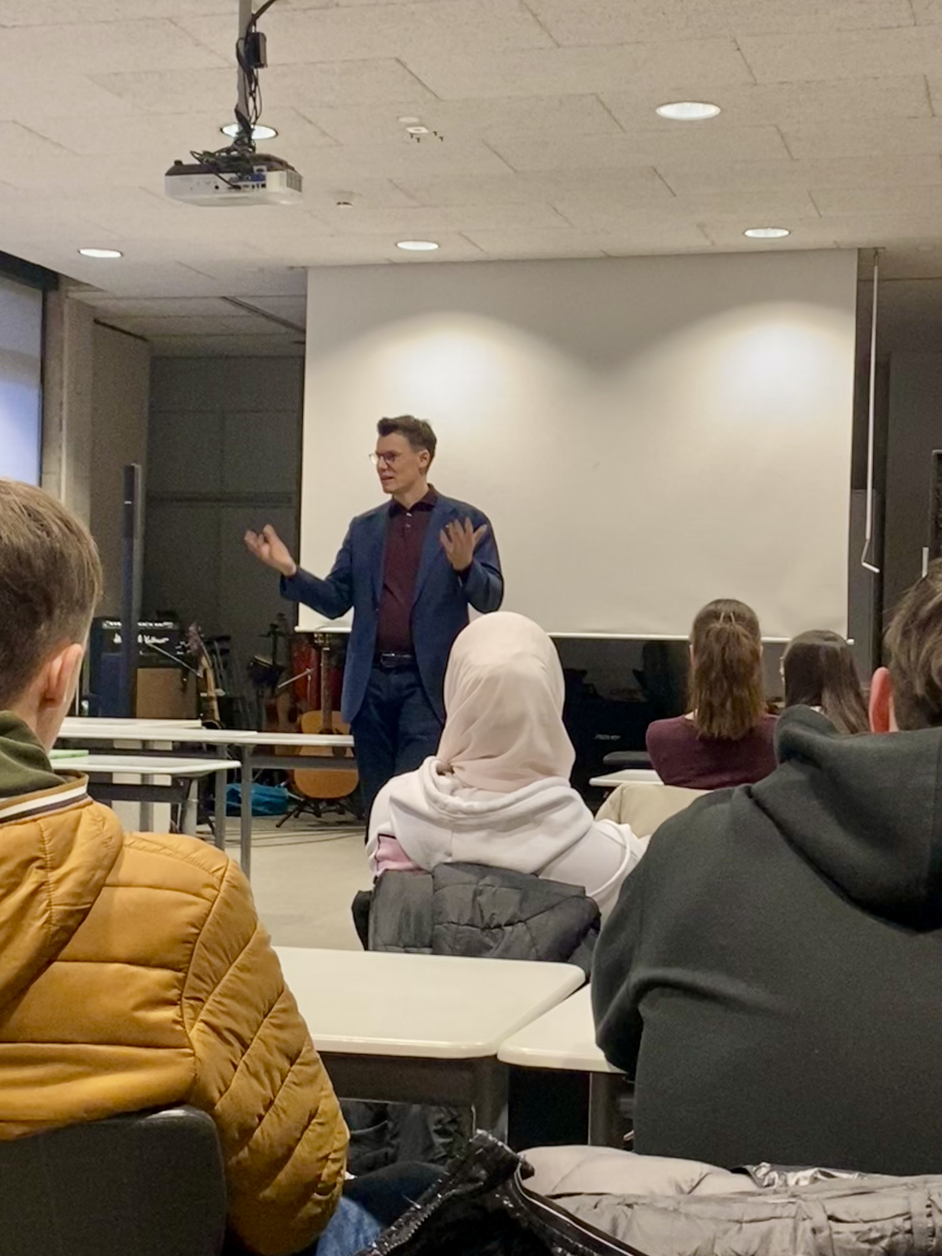 MdB Kai Whittaker zu Besuch an der CNR